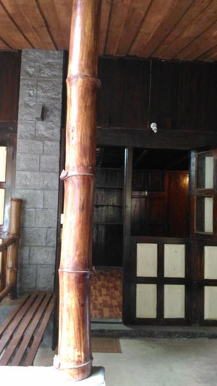 Wood House Munnar Villa Exterior photo